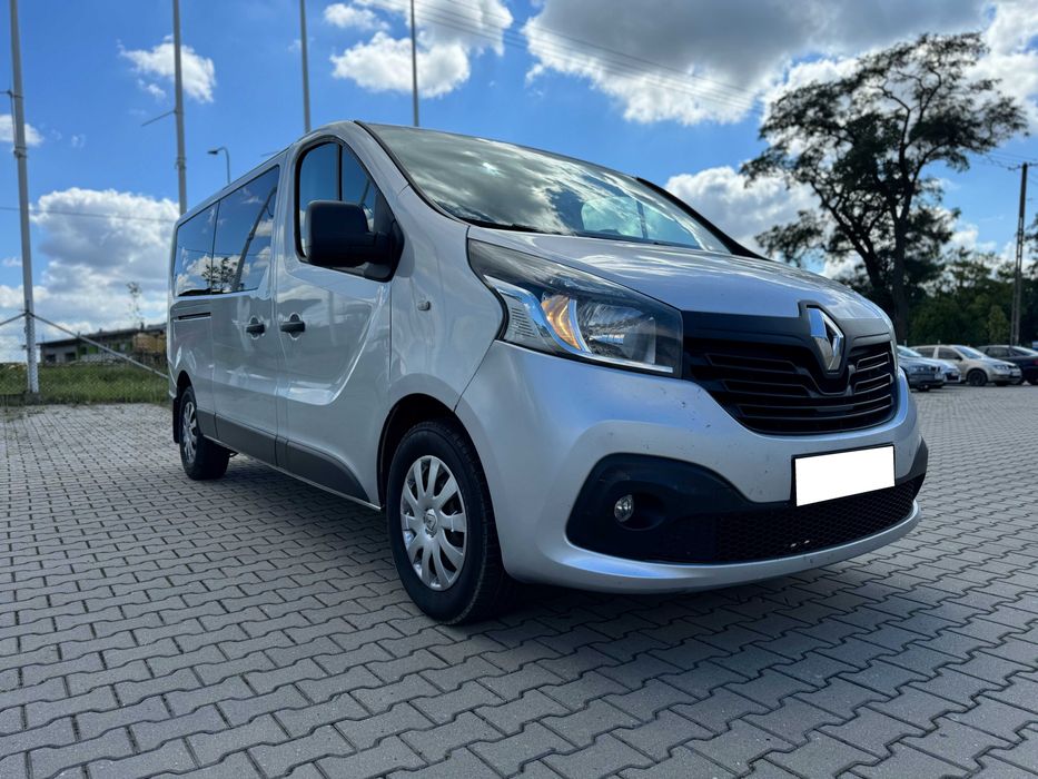 Wynajem Wypożyczalnia Samochodów Osobowych Renault Trafic 9 osobowy BUS