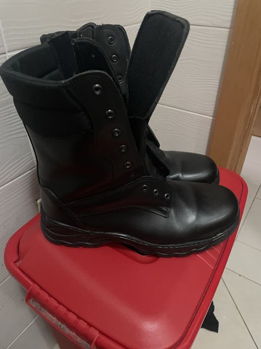 Botas tacticas como novas