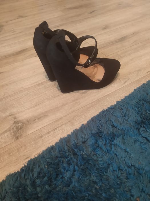 Sandały na koturnie buty letnie pantofle 38