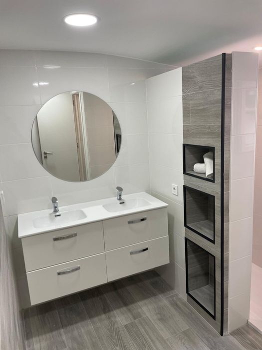 Aluga-se Qurto Mobilado a Rigor  a Estudante Serra da Luz/Pontinha