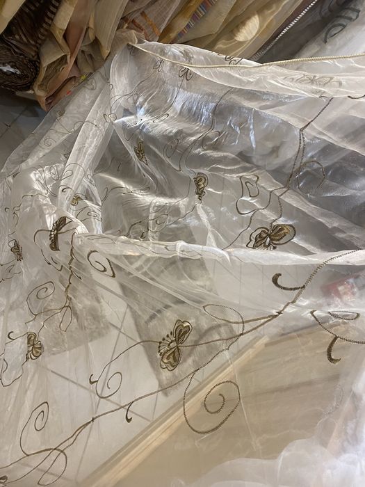 Materiał firankowy sukienkowy