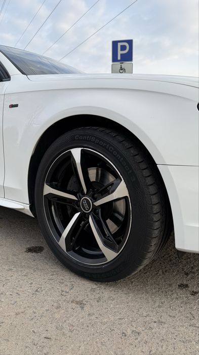 Продам Audi A4 B8 FL