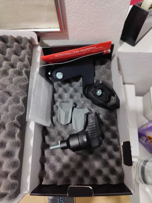 Sliders Puig R19 S1000R 2021