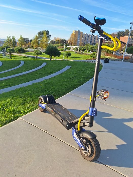 Trotinete Laotie Sr10