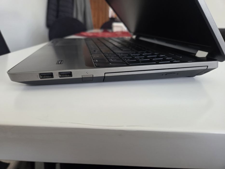 HP ProBook i3 gama profissional