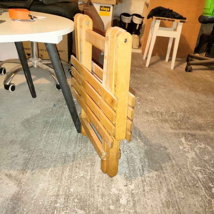 Taboret drewniany składany