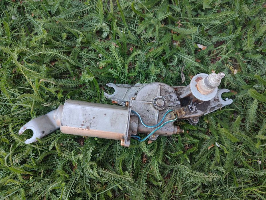 Моторчик заднього дворника Mazda 323 F BG (сліпа)