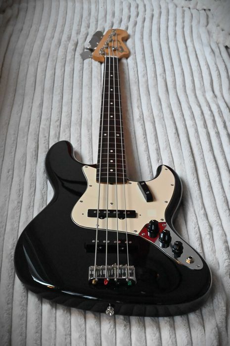Fender Japan Jazz Bass JB-40, BLK, FujiGen (1994–1995)
