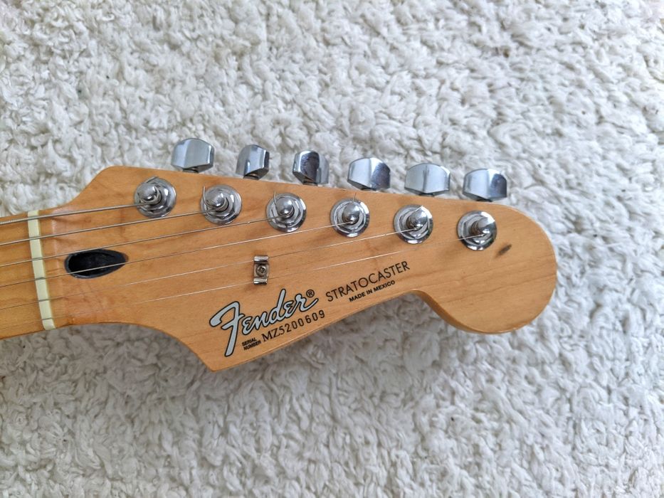 Fender Stratocaster