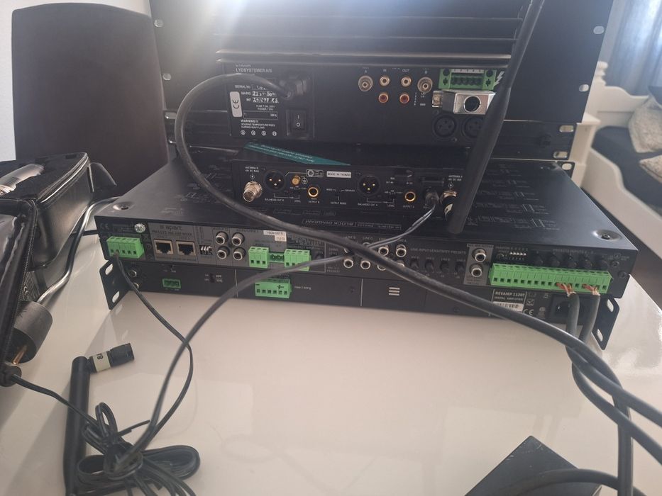 zestaw  naglosnienia + 6 nadajnikow mipro  2 x  Apart ,Mipro , Oticon