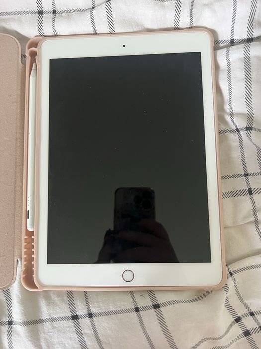 Ipad 6 9.7 LTE stan super