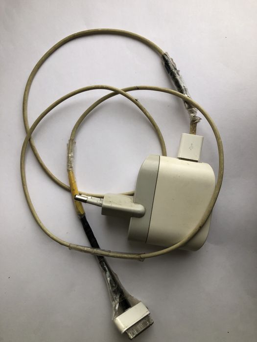 Телефон iPhone 4s 16gb