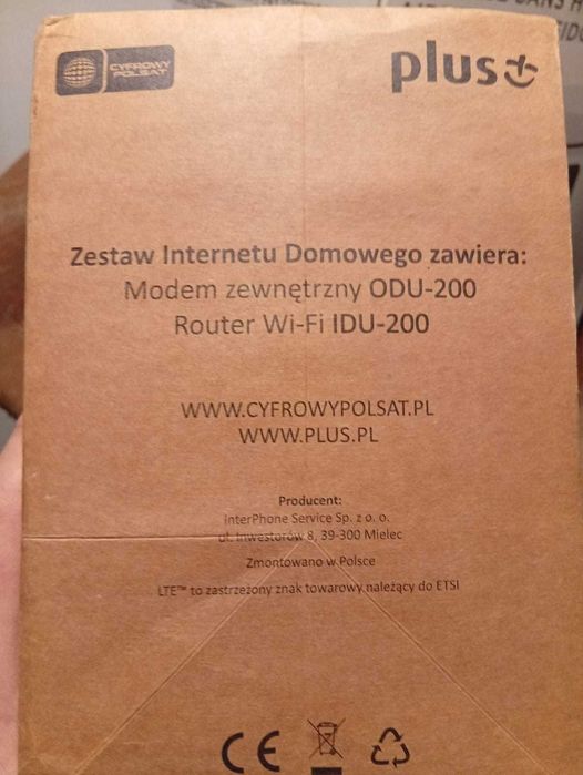 nowy router z anteną zewnętrzną