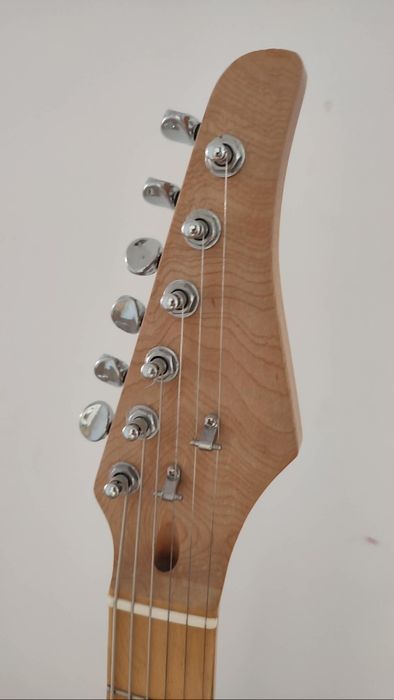 Gitara lutnicza stratocaster + kabel Ernie Ball + pokrowiec Thomann