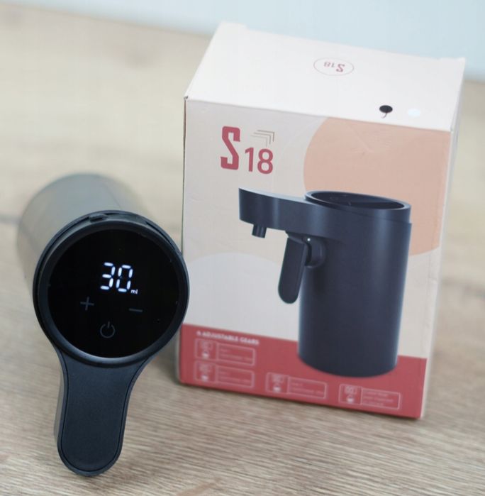 Elektryczny dozownik / nalewak do alkoholu AlkoDo Lite

Z ekranem doty