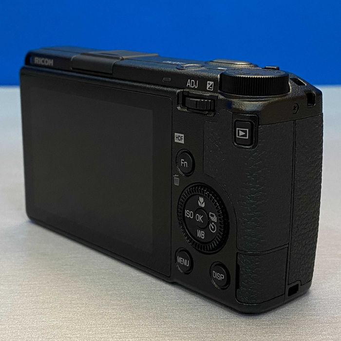 RICOH GR III HDF (24.2MP) - NOVA - 3 ANOS DE GARANTIA
