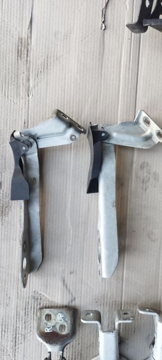 Петли дверей, капота Рено Мастер 3