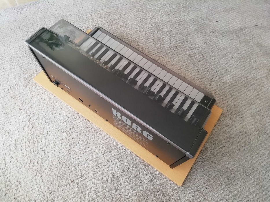 Sintetizador Korg MS-20 Mini + Decksaver (Novos)