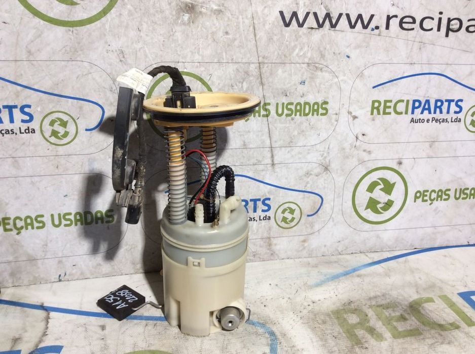 Bomba de combustível Mercedes A150 W169