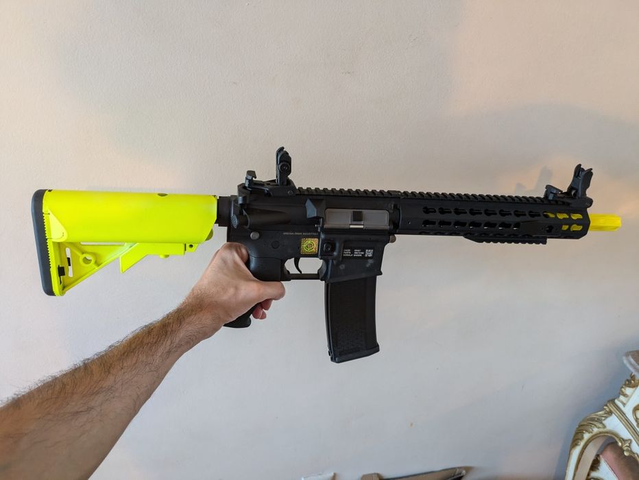 Arma airsoft réplica - Specna Arms M4