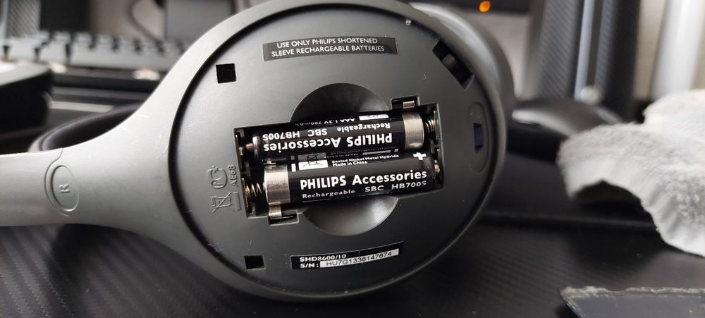 Słuchawki Philips bezprzewodowe SHD 8600/10