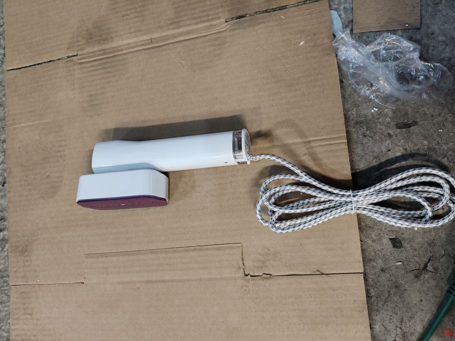 Nowe żelazko   parowe parownica