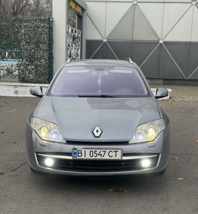 Ranault Laguna3 гарний стан