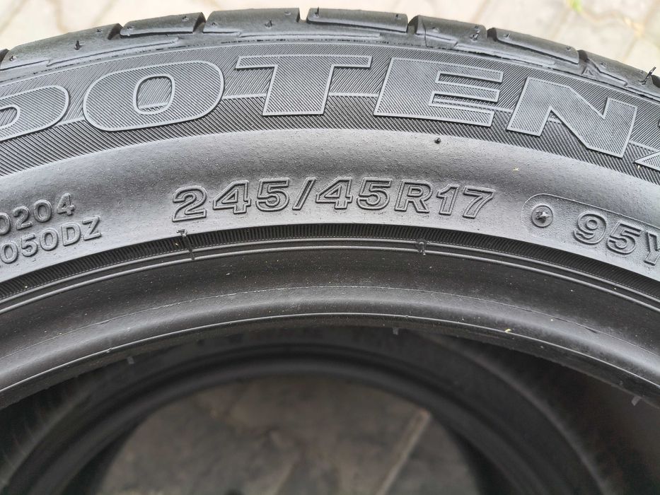 Lato Bridgestone 245/45 R17 5mm