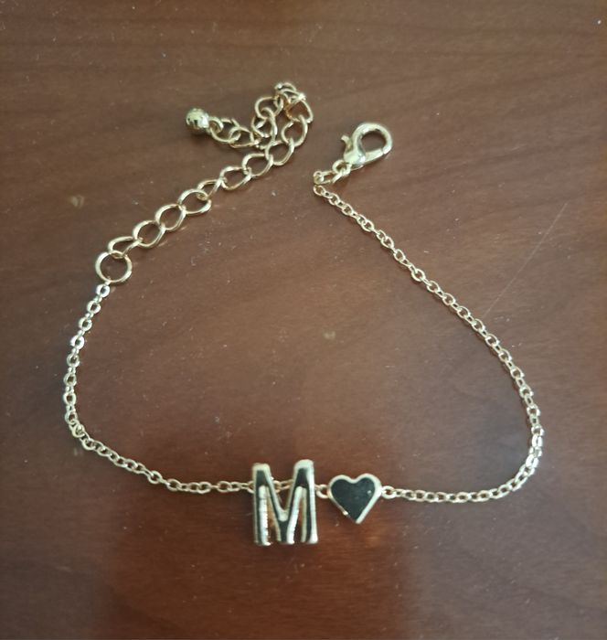 Pulseira letra M