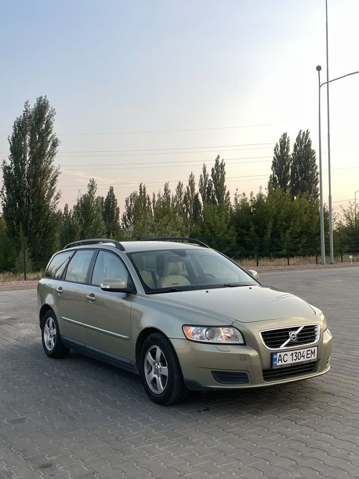 Продам Volvo V50 1.8 газ/бензин