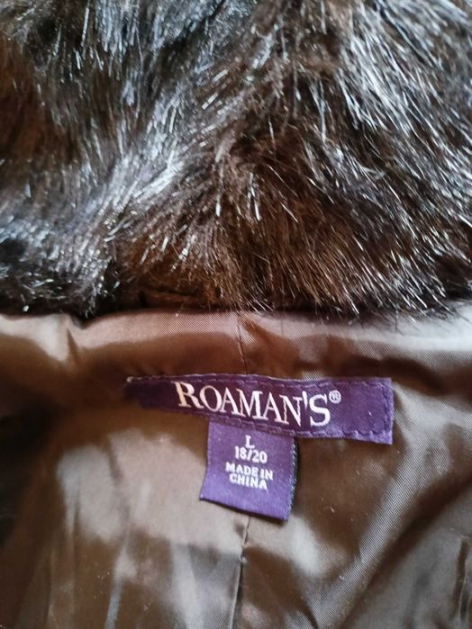 Шуба с капюшоном из искусственного меха (L размер)