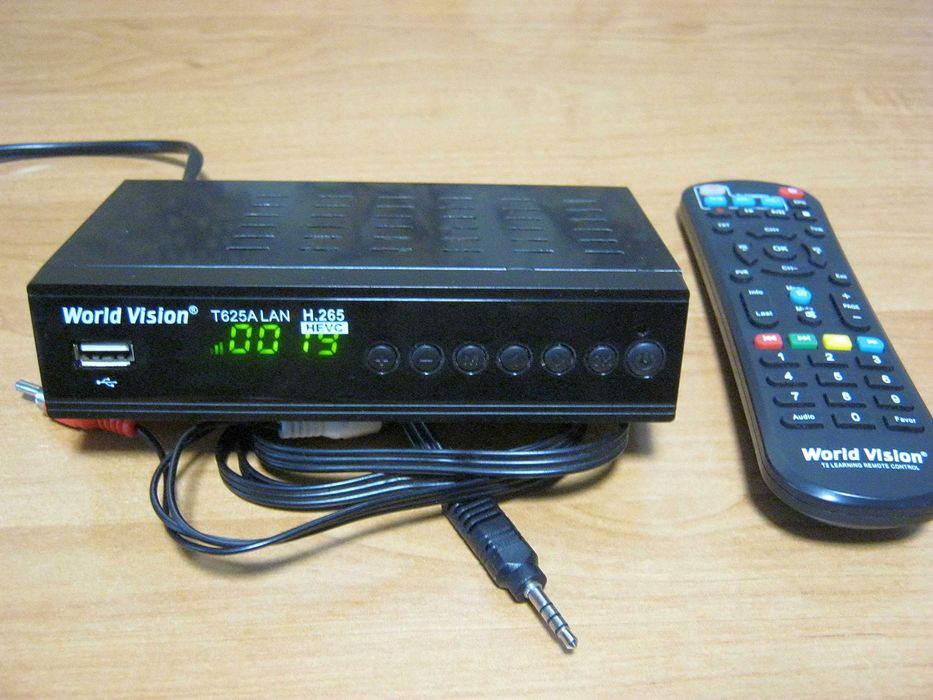 Цифровий DVB T2 тюнер World Vision T625A LAN
