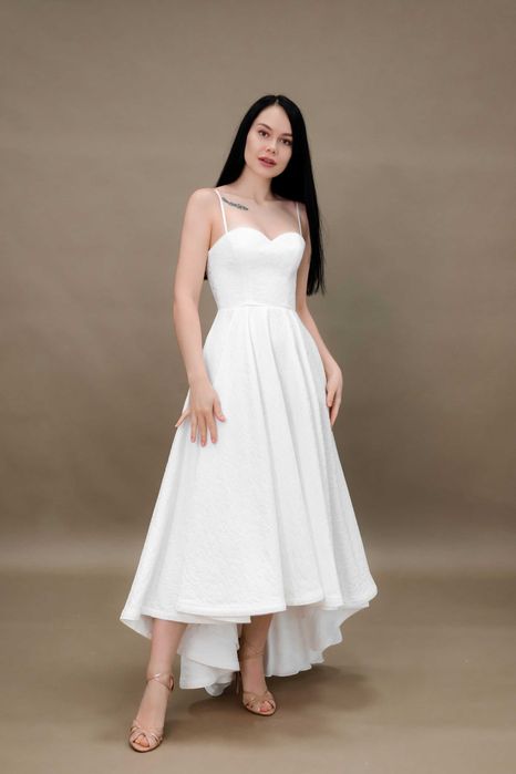 весільна сукня А-силуету