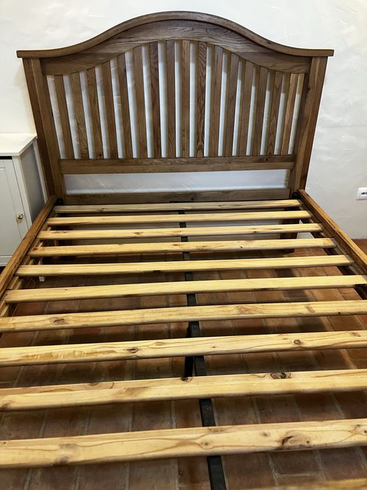 Cama madeira maciça, estrato e colchao