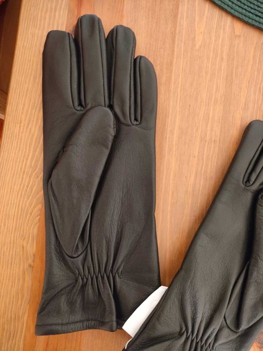 Skórzane rękawiczki zimowe.
