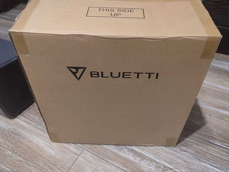Зарядна станція Bluetti EB55