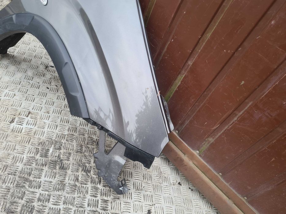 Peugeot Rifter błotnik przód prawy EVL 2022r