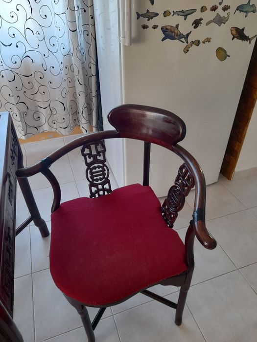 Mesa de mahjong com 4 cadeiras