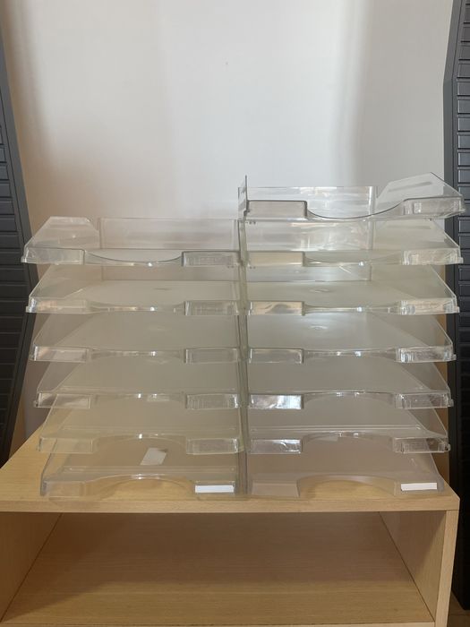 prateleiras de plastico para livros