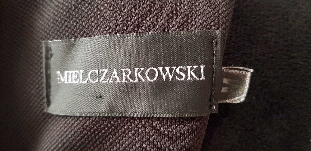 Czarna rozkloszowana sukienka Mielczarkowski s/m