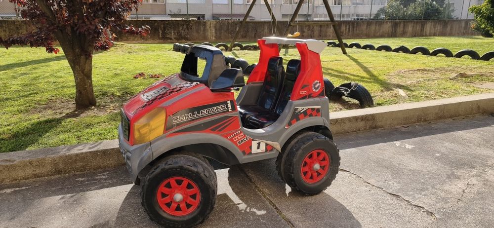Carro de passeio para 2 crianças Feber