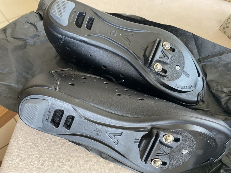 Nowe buty rowerowe retro VITTORIA