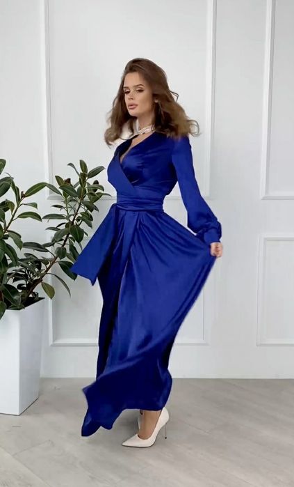 Шёлковое платье на запах. Шовкова вечірня сукня. Синее платье.