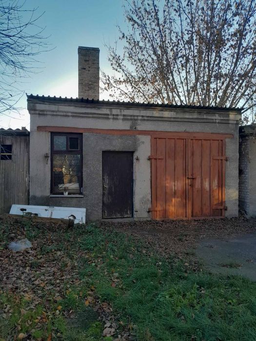 Продаж цегляного гаража в центрі м. Ківерці