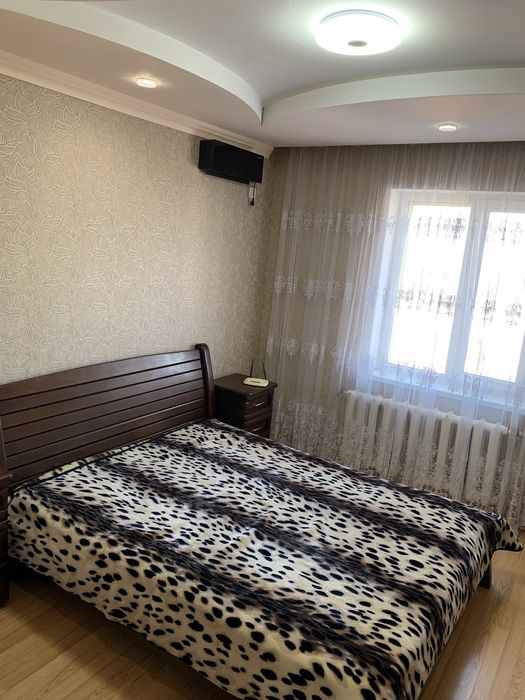 Оренда 2-к стильної квартири 97-й кв-л