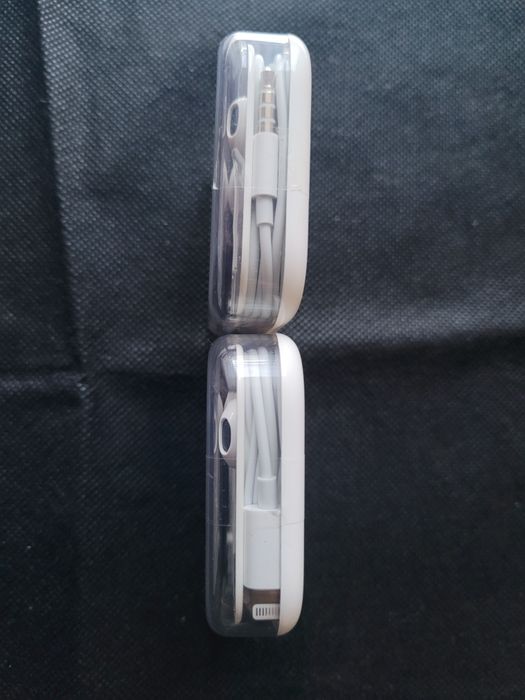 Apple  оригінальні нові навушники