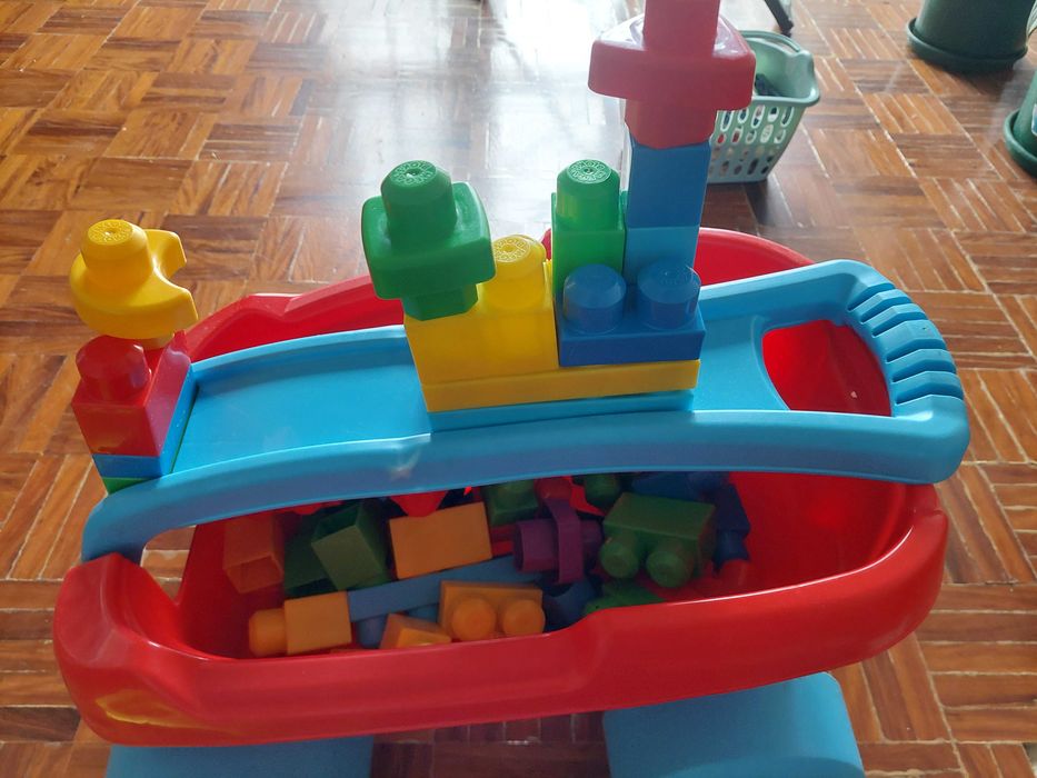 Carrinho Mega Bloks da Mattel