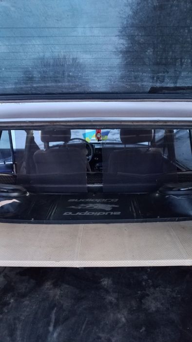 ВАЗ 2104. Деталі по телефону.