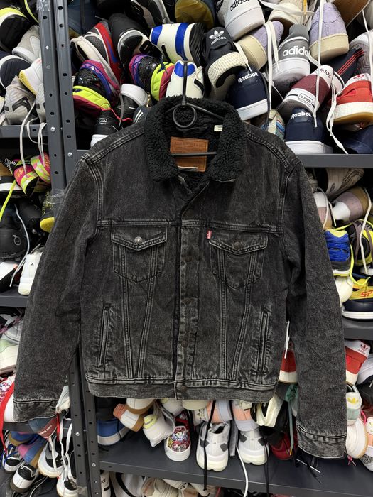 Оригінальна чоловіча джинсова куртка Levi’s на хутрі