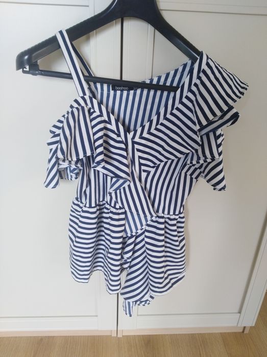 Bluzka letnia z falbankami, w paski 38, M